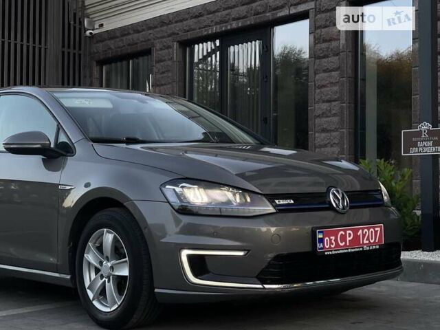 Бежевый Фольксваген e-Golf, объемом двигателя 0 л и пробегом 60 тыс. км за 12299 $, фото 7 на Automoto.ua