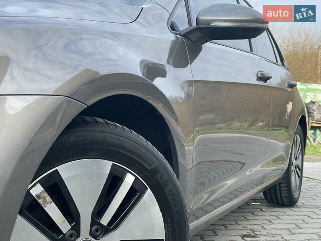 Бежевый Фольксваген e-Golf, объемом двигателя 0 л и пробегом 140 тыс. км за 7800 $, фото 20 на Automoto.ua