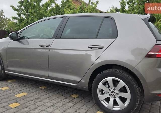 Бежевий Фольксваген e-Golf, об'ємом двигуна 0 л та пробігом 126 тис. км за 8100 $, фото 5 на Automoto.ua