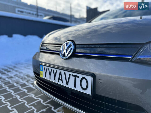 Бежевий Фольксваген e-Golf, об'ємом двигуна 0 л та пробігом 162 тис. км за 7700 $, фото 4 на Automoto.ua