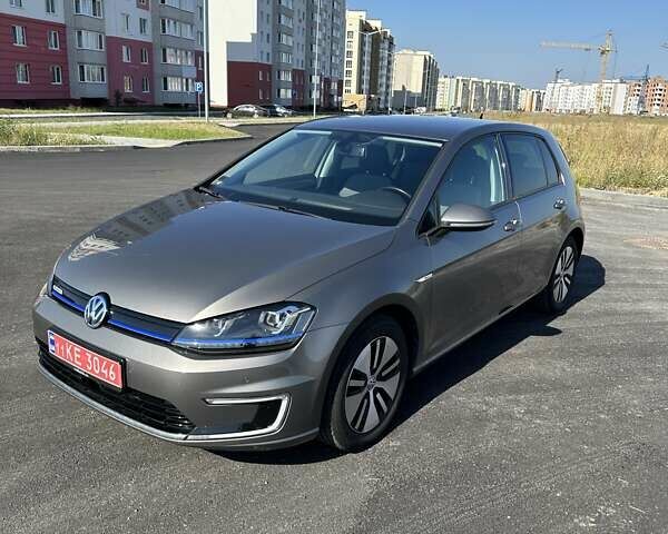 Бежевий Фольксваген e-Golf, об'ємом двигуна 0 л та пробігом 87 тис. км за 13300 $, фото 1 на Automoto.ua