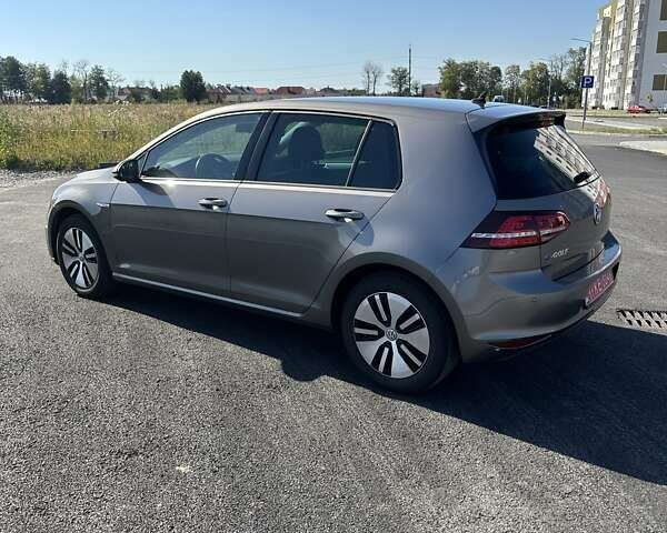 Бежевый Фольксваген e-Golf, объемом двигателя 0 л и пробегом 87 тыс. км за 13300 $, фото 9 на Automoto.ua