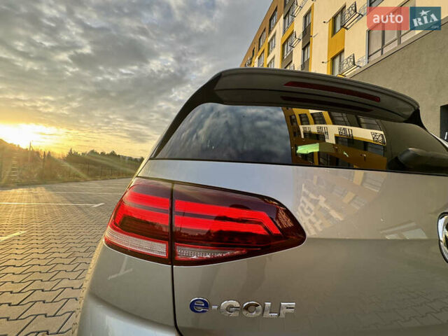 Бежевый Фольксваген e-Golf, объемом двигателя 0 л и пробегом 54 тыс. км за 14300 $, фото 9 на Automoto.ua