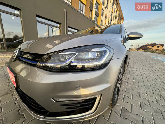 Бежевый Фольксваген e-Golf, объемом двигателя 0 л и пробегом 54 тыс. км за 14300 $, фото 12 на Automoto.ua