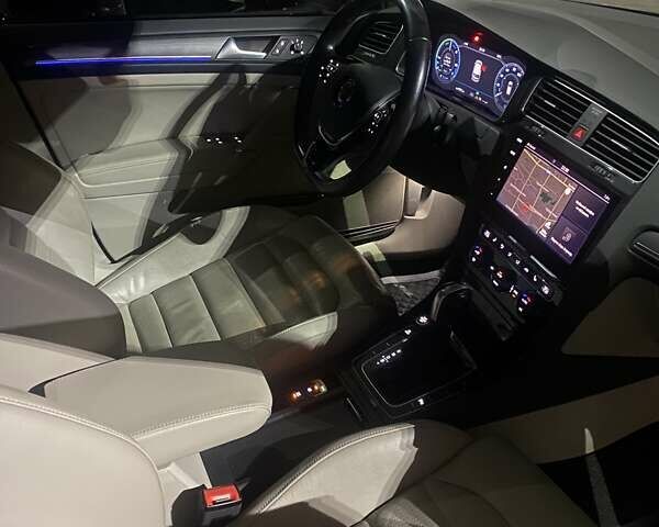 Бежевий Фольксваген e-Golf, об'ємом двигуна 0 л та пробігом 106 тис. км за 14800 $, фото 24 на Automoto.ua