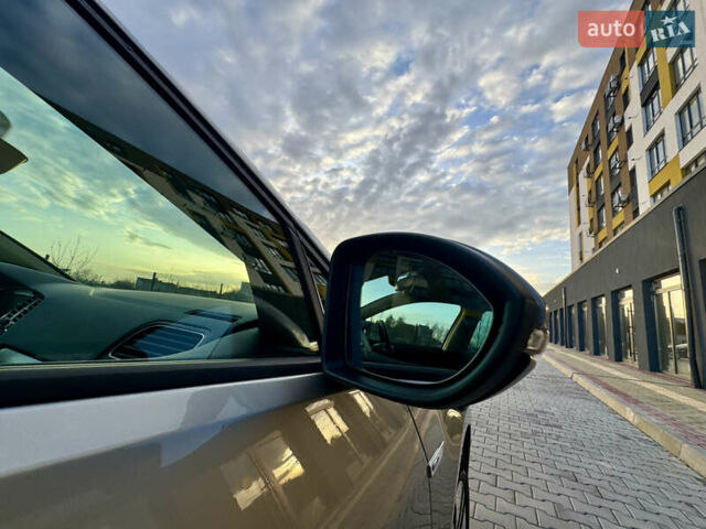 Бежевый Фольксваген e-Golf, объемом двигателя 0 л и пробегом 54 тыс. км за 14300 $, фото 20 на Automoto.ua