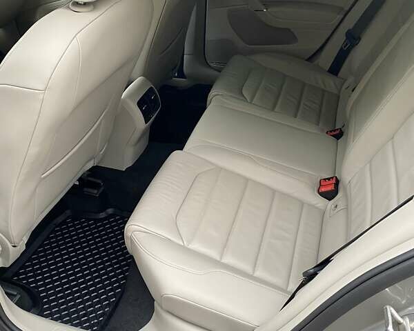 Бежевий Фольксваген e-Golf, об'ємом двигуна 0 л та пробігом 106 тис. км за 14800 $, фото 13 на Automoto.ua