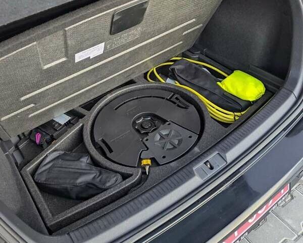 Чорний Фольксваген e-Golf, об'ємом двигуна 0 л та пробігом 129 тис. км за 9000 $, фото 19 на Automoto.ua