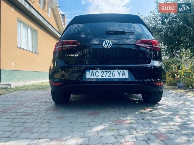 Черный Фольксваген e-Golf, объемом двигателя 0 л и пробегом 131 тыс. км за 9300 $, фото 28 на Automoto.ua