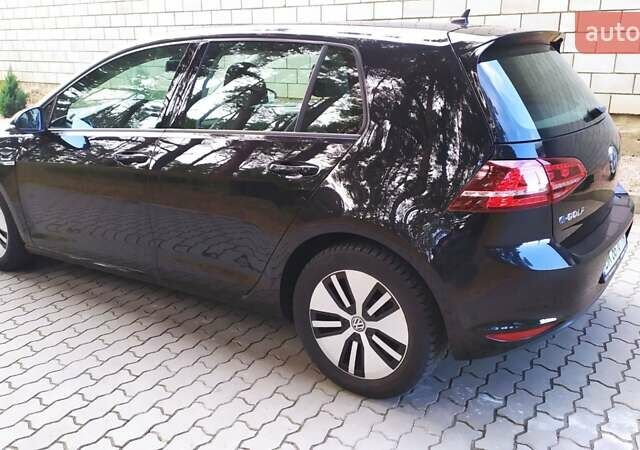 Чорний Фольксваген e-Golf, об'ємом двигуна 0 л та пробігом 112 тис. км за 9250 $, фото 6 на Automoto.ua