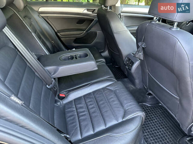 Черный Фольксваген e-Golf, объемом двигателя 0 л и пробегом 121 тыс. км за 8400 $, фото 2 на Automoto.ua