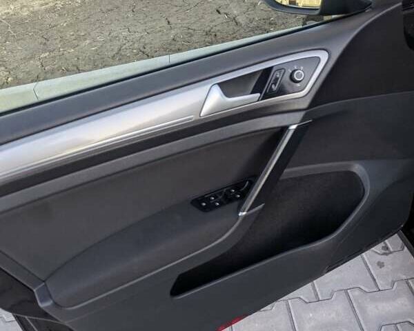 Чорний Фольксваген e-Golf, об'ємом двигуна 0 л та пробігом 129 тис. км за 9000 $, фото 22 на Automoto.ua