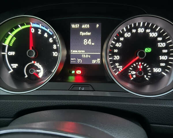 Черный Фольксваген e-Golf, объемом двигателя 0 л и пробегом 140 тыс. км за 8700 $, фото 7 на Automoto.ua