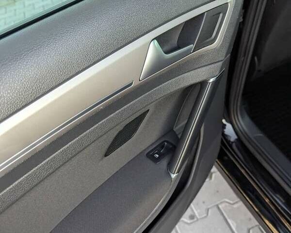 Чорний Фольксваген e-Golf, об'ємом двигуна 0 л та пробігом 129 тис. км за 9000 $, фото 18 на Automoto.ua