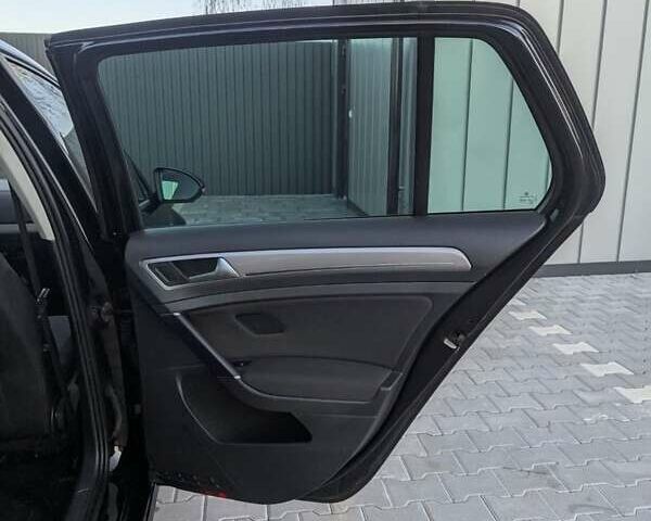 Чорний Фольксваген e-Golf, об'ємом двигуна 0 л та пробігом 129 тис. км за 9000 $, фото 16 на Automoto.ua