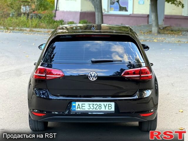 Черный Фольксваген e-Golf, объемом двигателя 85 л и пробегом 144 тыс. км за 9500 $, фото 2 на Automoto.ua
