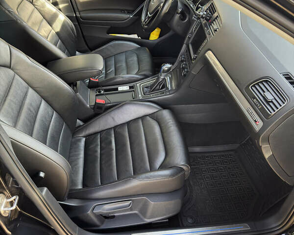 Черный Фольксваген e-Golf, объемом двигателя 0 л и пробегом 113 тыс. км за 10500 $, фото 12 на Automoto.ua