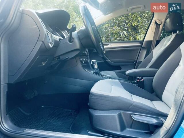 Черный Фольксваген e-Golf, объемом двигателя 0 л и пробегом 131 тыс. км за 9300 $, фото 39 на Automoto.ua