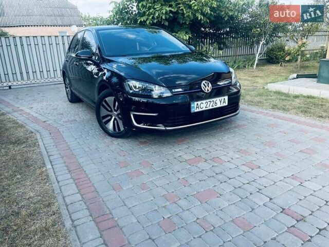Черный Фольксваген e-Golf, объемом двигателя 0 л и пробегом 131 тыс. км за 9300 $, фото 15 на Automoto.ua