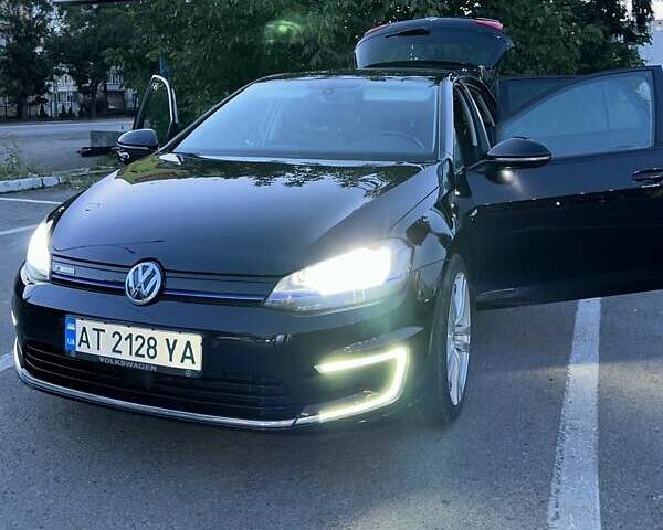 Черный Фольксваген e-Golf, объемом двигателя 0 л и пробегом 152 тыс. км за 10900 $, фото 3 на Automoto.ua