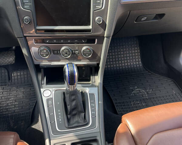 Черный Фольксваген e-Golf, объемом двигателя 0 л и пробегом 116 тыс. км за 9500 $, фото 9 на Automoto.ua