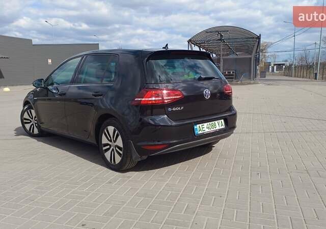 Чорний Фольксваген e-Golf, об'ємом двигуна 0 л та пробігом 144 тис. км за 9600 $, фото 6 на Automoto.ua