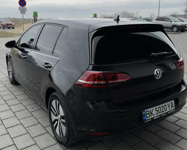 Чорний Фольксваген e-Golf, об'ємом двигуна 0 л та пробігом 125 тис. км за 9300 $, фото 3 на Automoto.ua