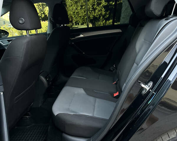 Черный Фольксваген e-Golf, объемом двигателя 0 л и пробегом 167 тыс. км за 9250 $, фото 12 на Automoto.ua