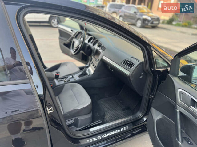 Чорний Фольксваген e-Golf, об'ємом двигуна 0 л та пробігом 98 тис. км за 8400 $, фото 15 на Automoto.ua