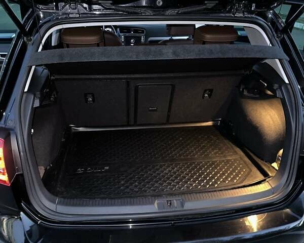 Черный Фольксваген e-Golf, объемом двигателя 0 л и пробегом 152 тыс. км за 10900 $, фото 12 на Automoto.ua