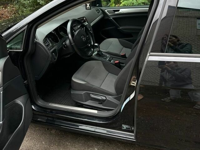 Черный Фольксваген e-Golf, объемом двигателя 0 л и пробегом 128 тыс. км за 7800 $, фото 64 на Automoto.ua