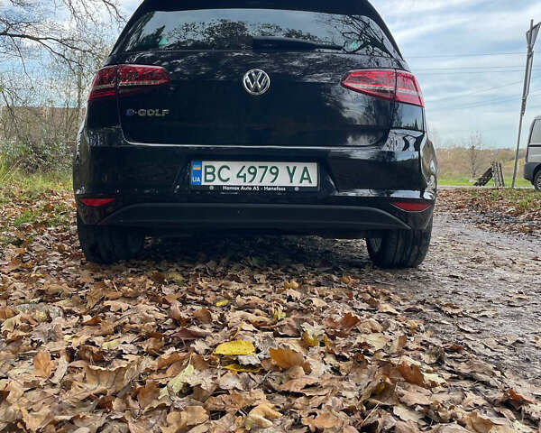Черный Фольксваген e-Golf, объемом двигателя 0 л и пробегом 118 тыс. км за 8500 $, фото 1 на Automoto.ua