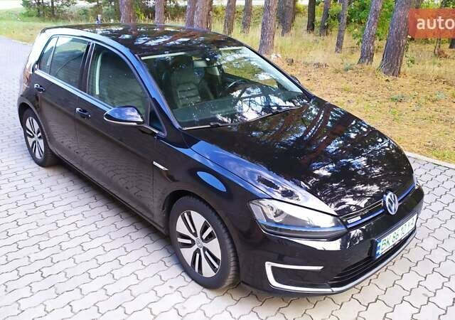 Чорний Фольксваген e-Golf, об'ємом двигуна 0 л та пробігом 112 тис. км за 9250 $, фото 13 на Automoto.ua