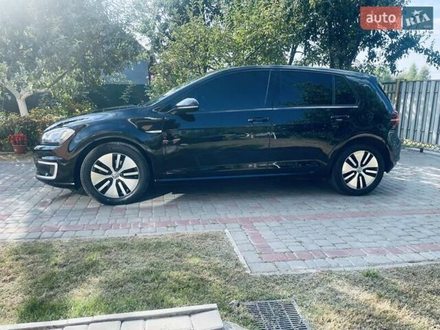 Черный Фольксваген e-Golf, объемом двигателя 0 л и пробегом 131 тыс. км за 9300 $, фото 25 на Automoto.ua