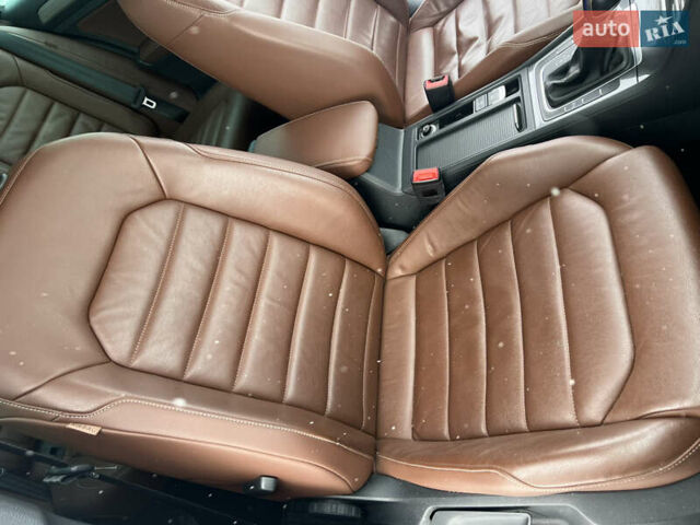 Черный Фольксваген e-Golf, объемом двигателя 0 л и пробегом 96 тыс. км за 9300 $, фото 18 на Automoto.ua