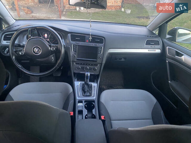 Черный Фольксваген e-Golf, объемом двигателя 0 л и пробегом 118 тыс. км за 8500 $, фото 9 на Automoto.ua