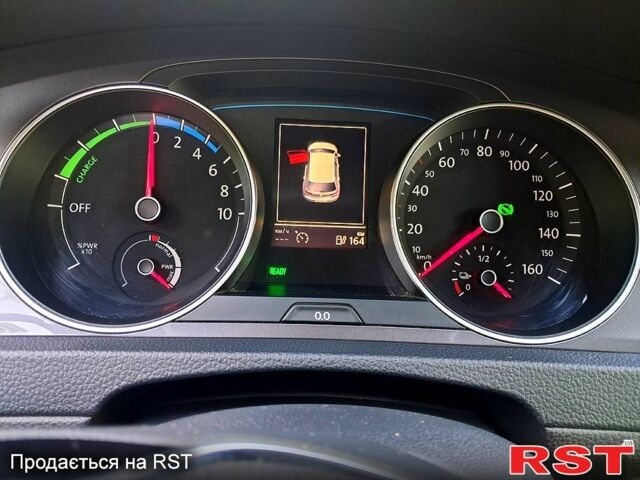 Чорний Фольксваген e-Golf, об'ємом двигуна 0 л та пробігом 122 тис. км за 8500 $, фото 2 на Automoto.ua