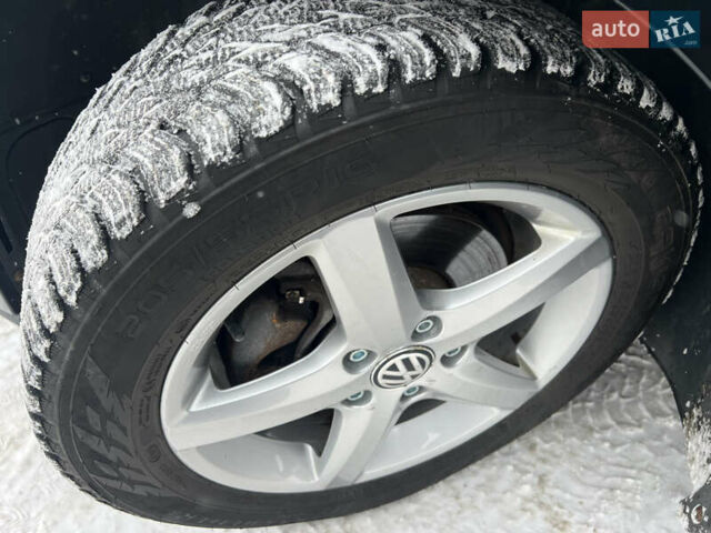 Черный Фольксваген e-Golf, объемом двигателя 0 л и пробегом 96 тыс. км за 9300 $, фото 21 на Automoto.ua