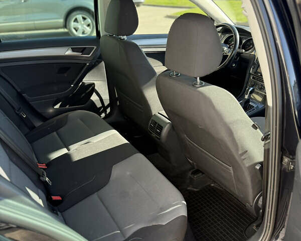 Чорний Фольксваген e-Golf, об'ємом двигуна 0 л та пробігом 107 тис. км за 8100 $, фото 10 на Automoto.ua