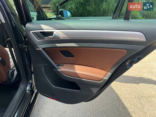 Черный Фольксваген e-Golf, объемом двигателя 0 л и пробегом 116 тыс. км за 9500 $, фото 6 на Automoto.ua