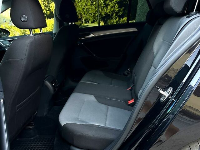 Черный Фольксваген e-Golf, объемом двигателя 0 л и пробегом 167 тыс. км за 9250 $, фото 5 на Automoto.ua