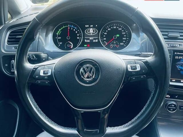 Черный Фольксваген e-Golf, объемом двигателя 0 л и пробегом 131 тыс. км за 9300 $, фото 48 на Automoto.ua