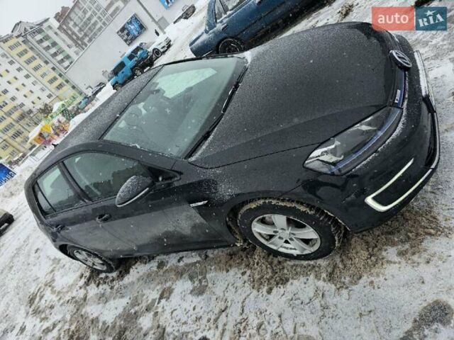 Черный Фольксваген e-Golf, объемом двигателя 0 л и пробегом 102 тыс. км за 8299 $, фото 2 на Automoto.ua