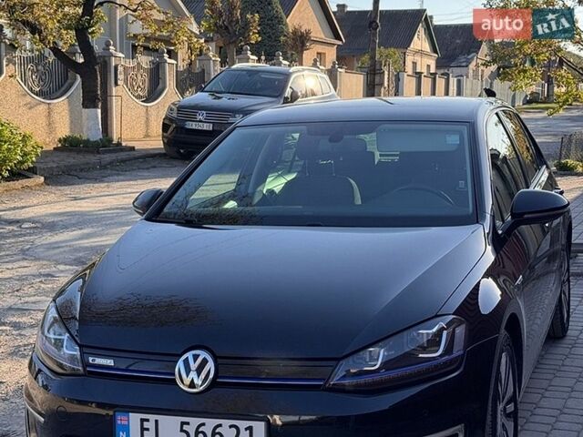 Черный Фольксваген e-Golf, объемом двигателя 0 л и пробегом 119 тыс. км за 8600 $, фото 2 на Automoto.ua