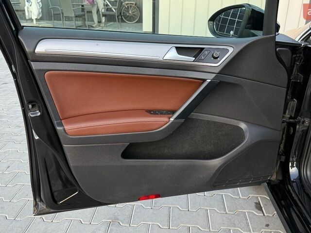 Чорний Фольксваген e-Golf, об'ємом двигуна 0 л та пробігом 129 тис. км за 9450 $, фото 31 на Automoto.ua
