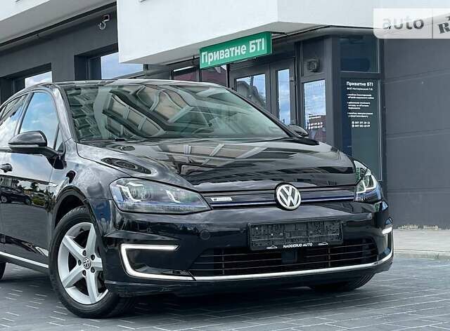 Черный Фольксваген e-Golf, объемом двигателя 0 л и пробегом 97 тыс. км за 13299 $, фото 19 на Automoto.ua