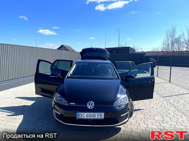 Черный Фольксваген e-Golf, объемом двигателя 0 л и пробегом 123 тыс. км за 9200 $, фото 9 на Automoto.ua