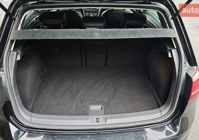 Черный Фольксваген e-Golf, объемом двигателя 0 л и пробегом 106 тыс. км за 8900 $, фото 10 на Automoto.ua