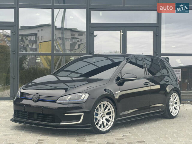 Черный Фольксваген e-Golf, объемом двигателя 0 л и пробегом 136 тыс. км за 9299 $, фото 4 на Automoto.ua