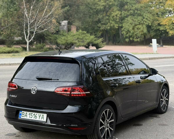 Черный Фольксваген e-Golf, объемом двигателя 0 л и пробегом 111 тыс. км за 10200 $, фото 2 на Automoto.ua